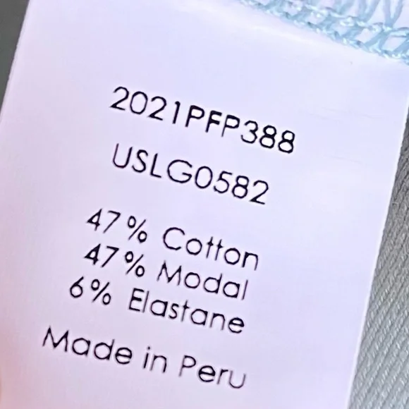 Universal Standard Rachele Lounge Robe - Picture 5 of 6